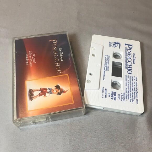 Walt Disney Pinocchio Sountrack Cassette Tape - Picture 1 of 2